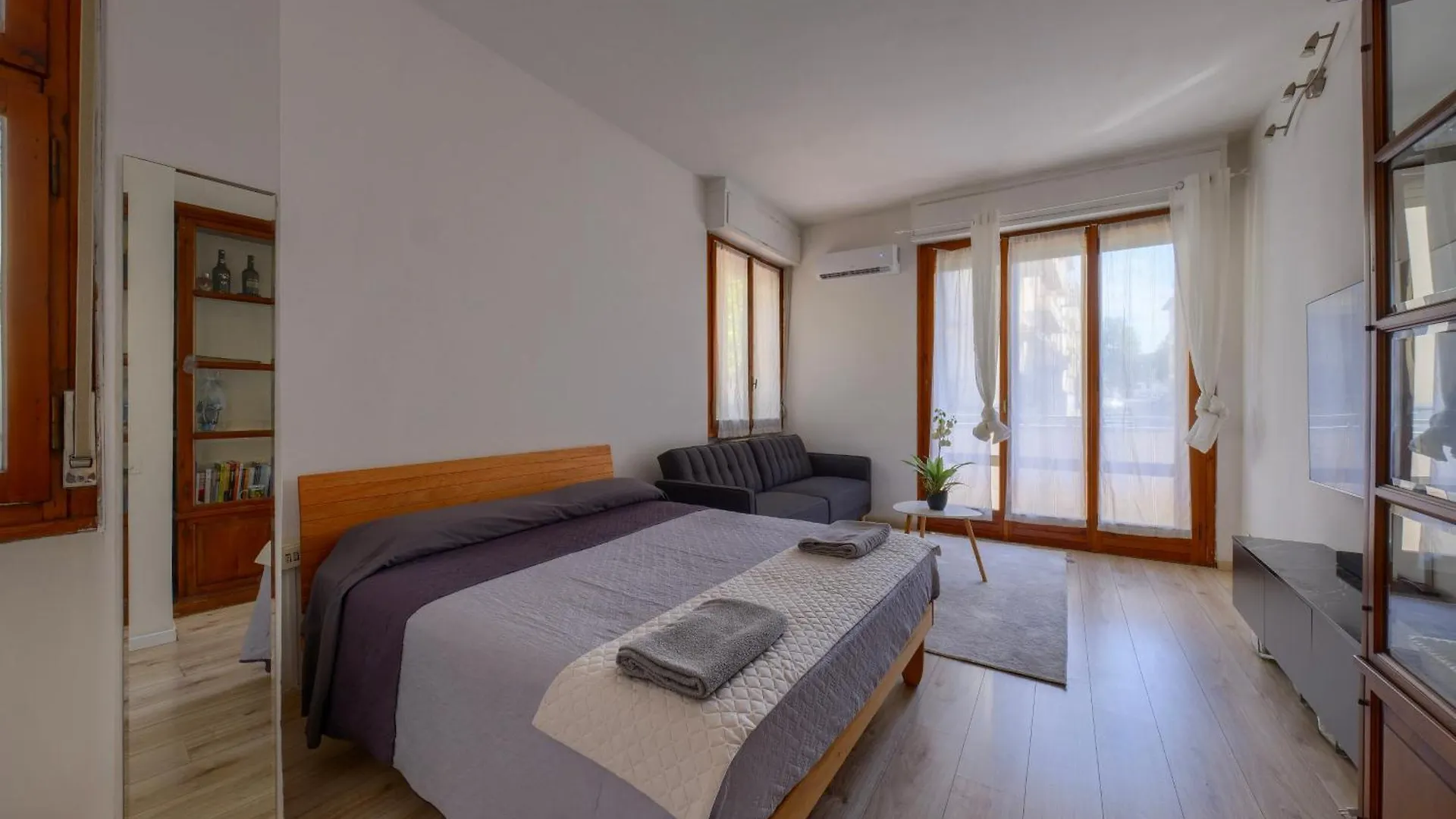 Apartman Show Me Florence 2 Bedroom Appartment Duomo & Airport Tram Olaszország